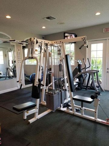242 VILLAGE Boulevard 2205, Tequesta, FL 33469