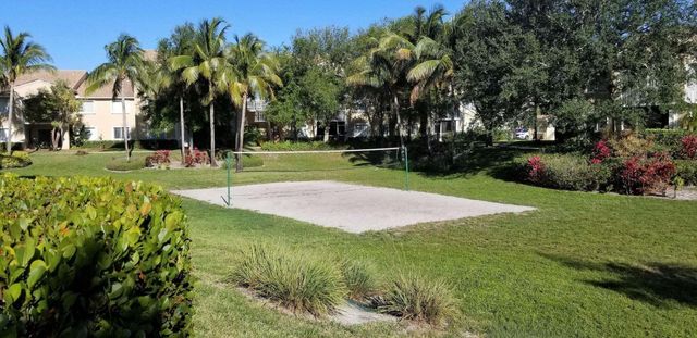 242 VILLAGE Boulevard 2205, Tequesta, FL 33469
