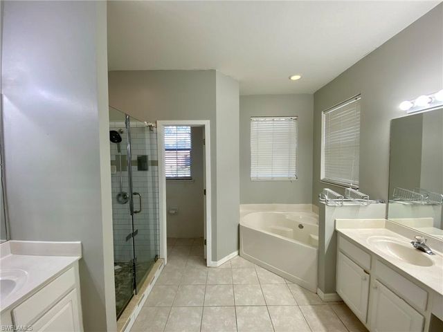 74 Burnt Pine DR, Naples, FL 34119