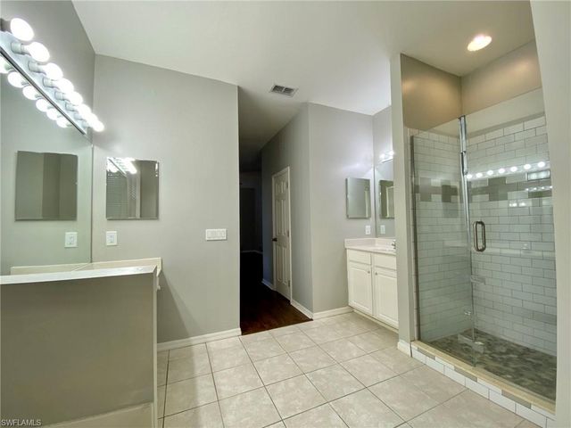 74 Burnt Pine DR, Naples, FL 34119