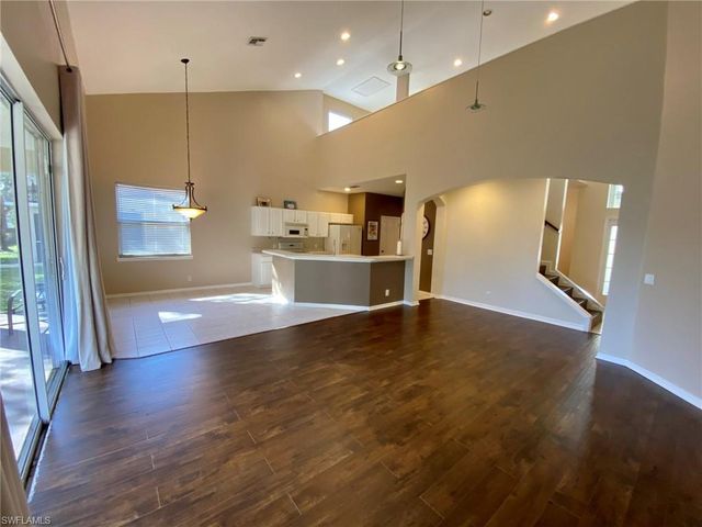 74 Burnt Pine DR, Naples, FL 34119