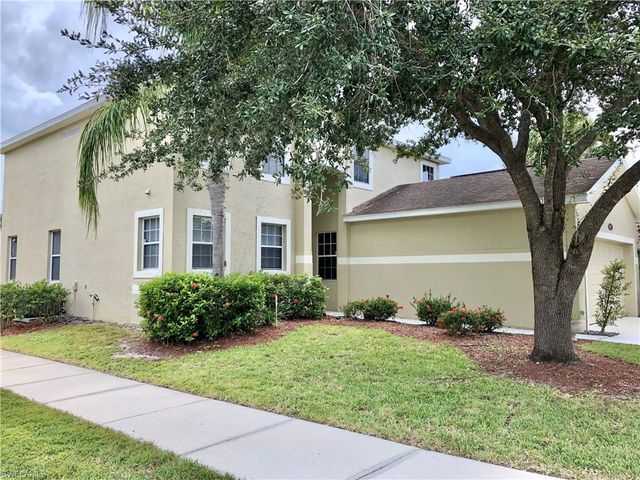 74 Burnt Pine DR, Naples, FL 34119