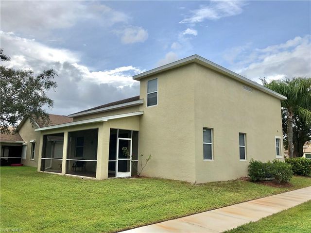74 Burnt Pine DR, Naples, FL 34119