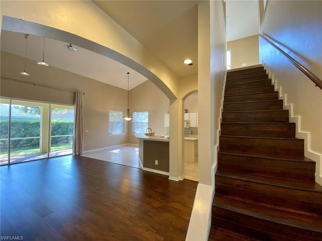 74 Burnt Pine DR, Naples, FL 34119