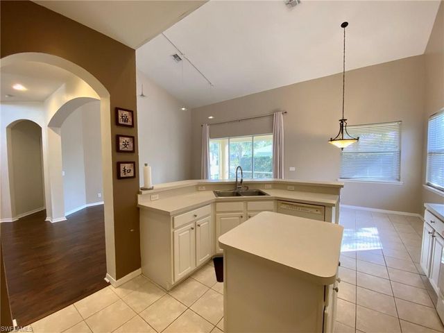 74 Burnt Pine DR, Naples, FL 34119