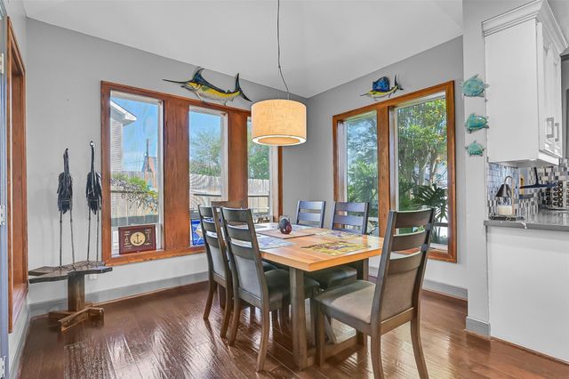 3934 Tres Drive, Galveston, TX 77554