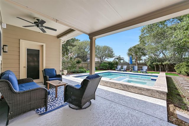 3934 Tres Drive, Galveston, TX 77554