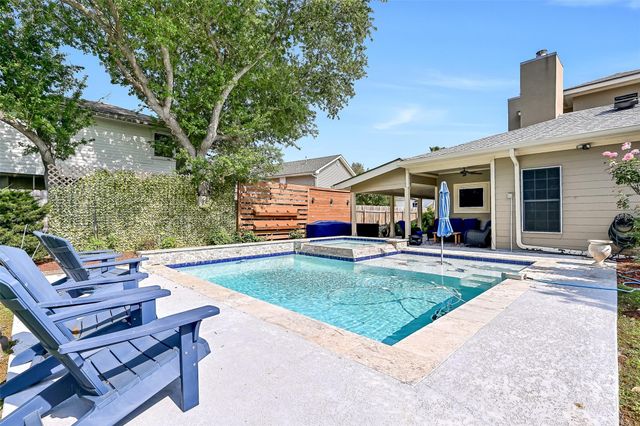 3934 Tres Drive, Galveston, TX 77554