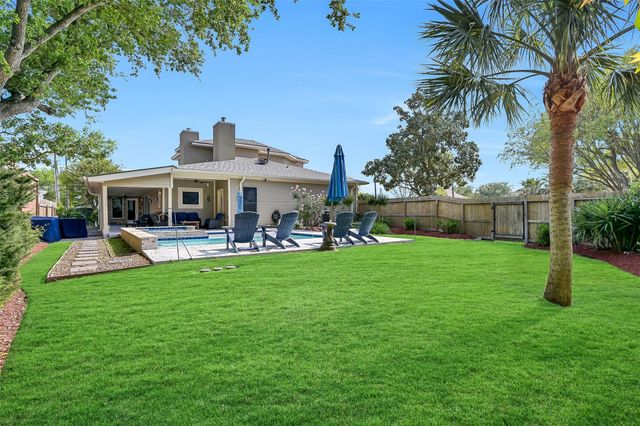 3934 Tres Drive, Galveston, TX 77554