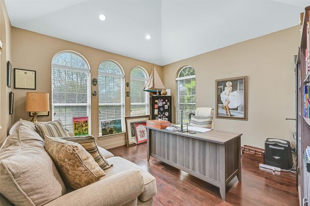 3934 Tres Drive, Galveston, TX 77554