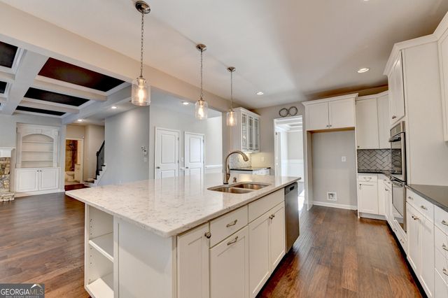 4419 Sierra Creek Drive, Hoschton, GA 30548