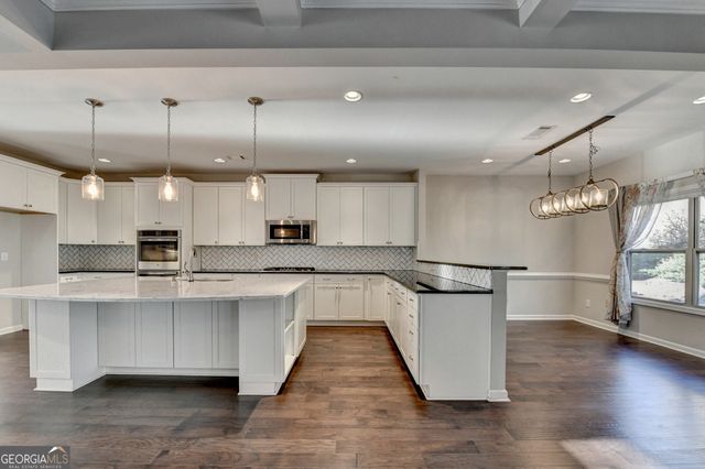 4419 Sierra Creek Drive, Hoschton, GA 30548