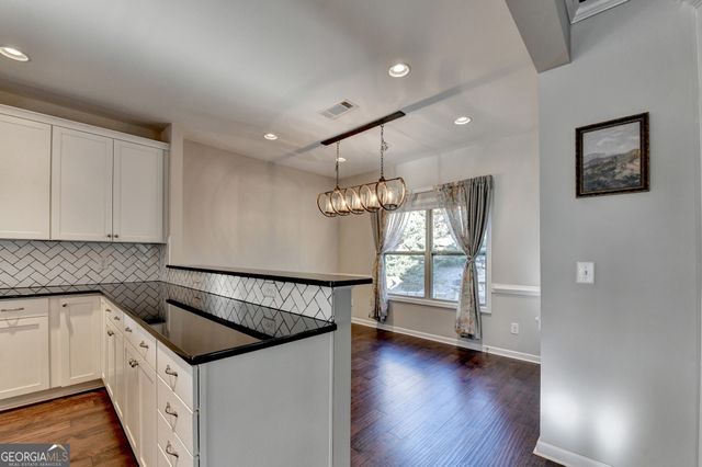 4419 Sierra Creek Drive, Hoschton, GA 30548