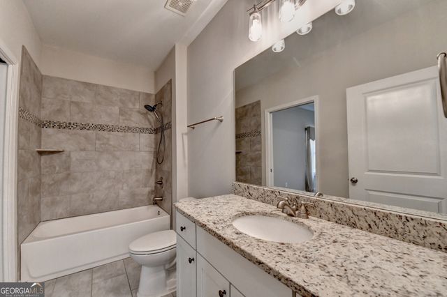 4419 Sierra Creek Drive, Hoschton, GA 30548