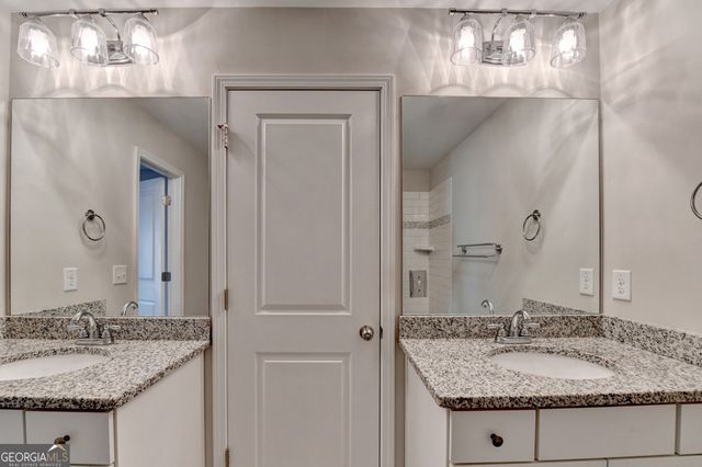 4419 Sierra Creek Drive, Hoschton, GA 30548