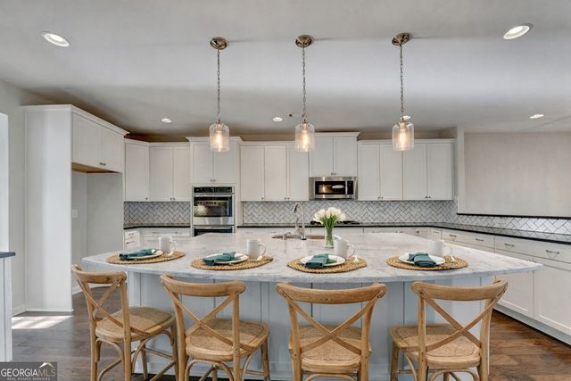 4419 Sierra Creek Drive, Hoschton, GA 30548