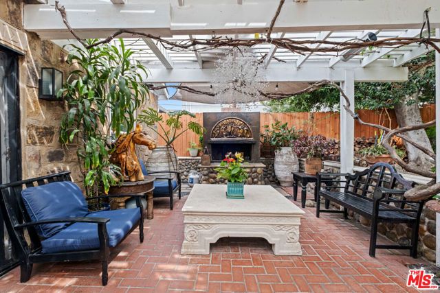 2558 Torrance Boulevard, Torrance, CA 90503