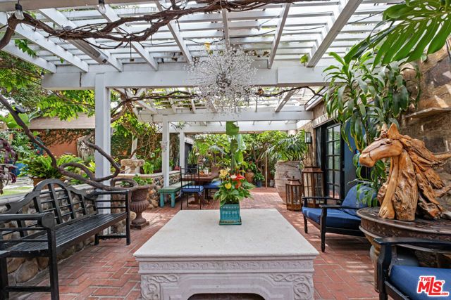 2558 Torrance Boulevard, Torrance, CA 90503