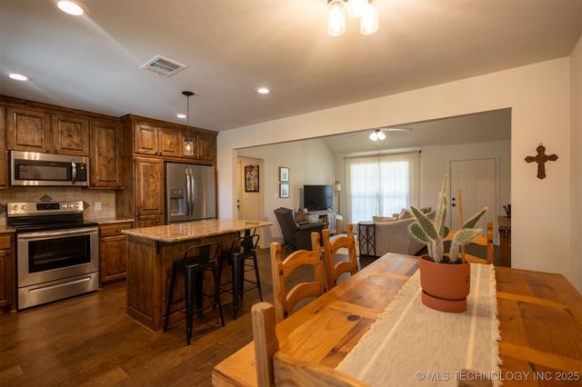 315 Diamondhead Drive, Burneyville, OK 73430