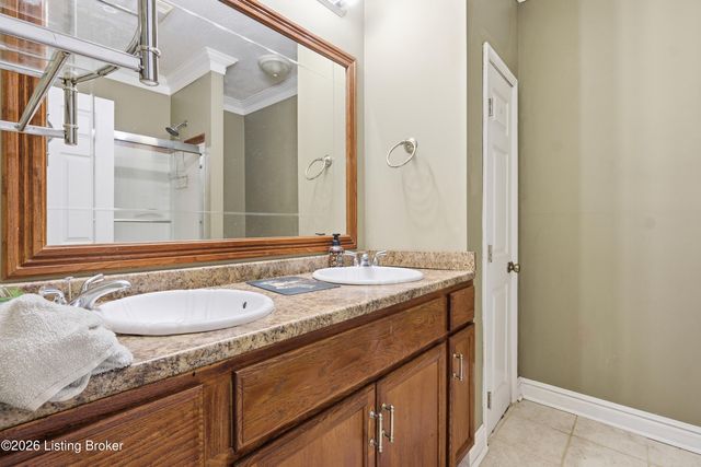 1237 Bates Ave, Louisville, KY 40219