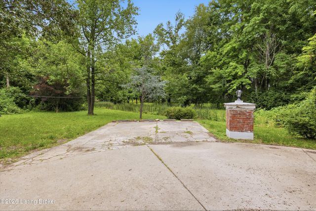 1237 Bates Ave, Louisville, KY 40219