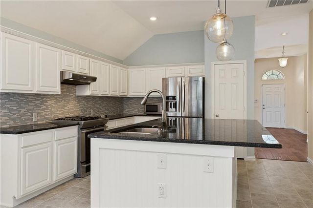 6701 Candlecreek Lane, Plano, TX 75024