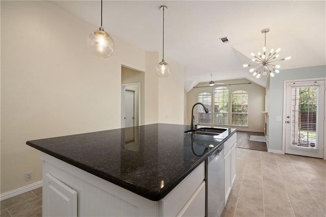 6701 Candlecreek Lane, Plano, TX 75024