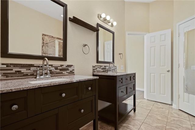 6701 Candlecreek Lane, Plano, TX 75024