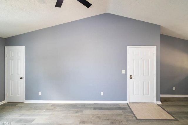 4831 Station House LN, Virginia Beach, VA 23455