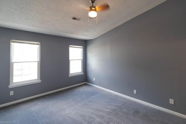4831 Station House LN, Virginia Beach, VA 23455