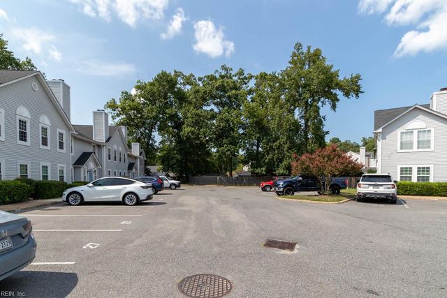 4831 Station House LN, Virginia Beach, VA 23455