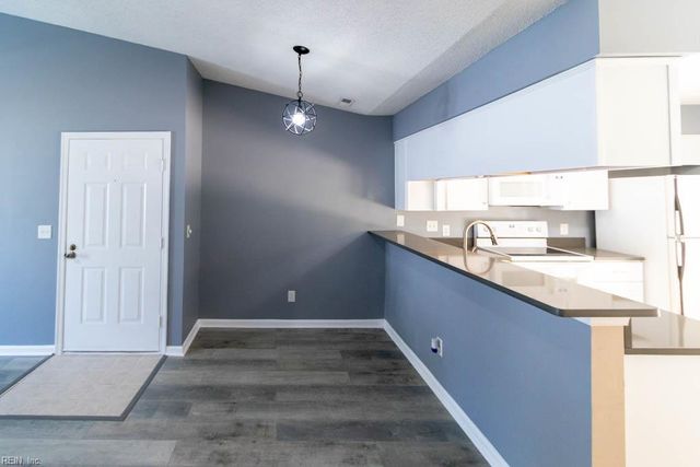 4831 Station House LN, Virginia Beach, VA 23455