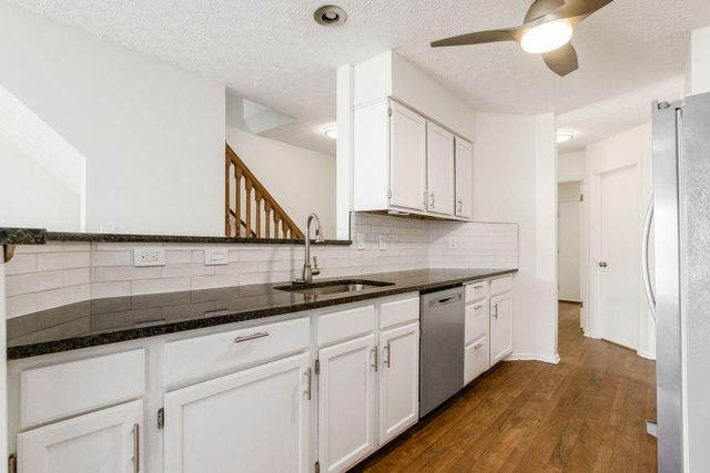3656 Lakestone Circle, Hilliard, OH 43026