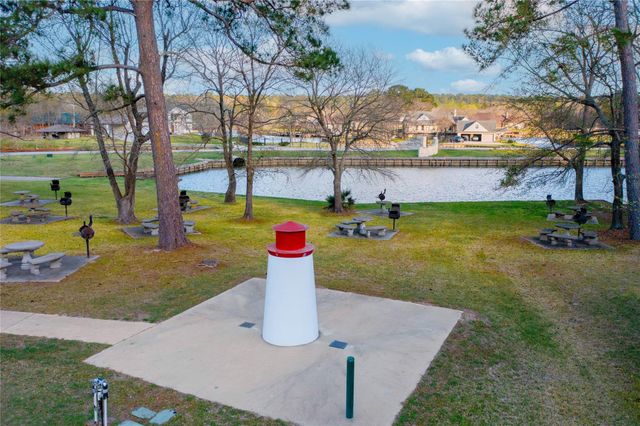 27 Lakecrest Lane, Huntsville, TX 77340