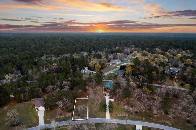 27 Lakecrest Lane, Huntsville, TX 77340