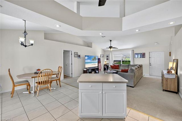 1633 NW 37th PL, Cape Coral, FL 33993