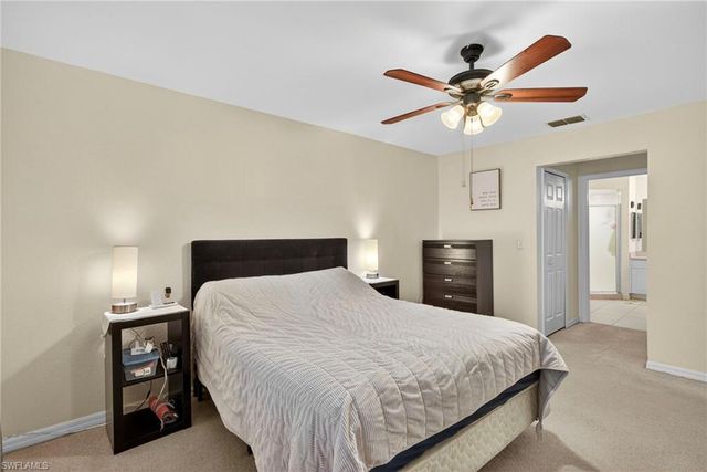 1633 NW 37th PL, Cape Coral, FL 33993