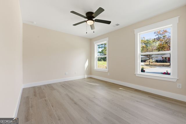 28 Weems SPUR SW, Cartersville, GA 30120