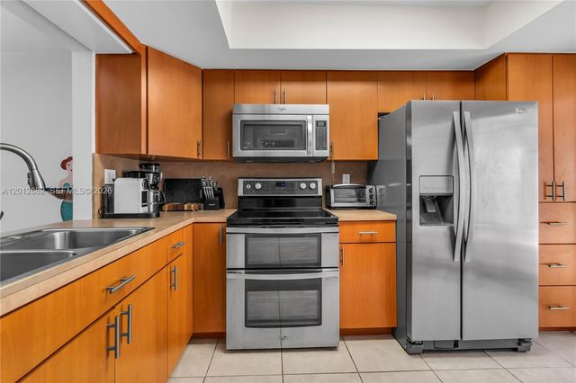9820 NW 65th Court B13, Tamarac, FL 33321