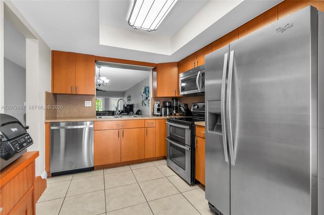 9820 NW 65th Court B13, Tamarac, FL 33321