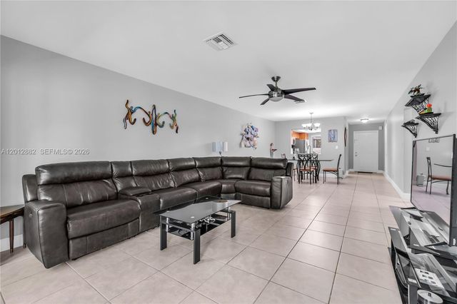 9820 NW 65th Court B13, Tamarac, FL 33321