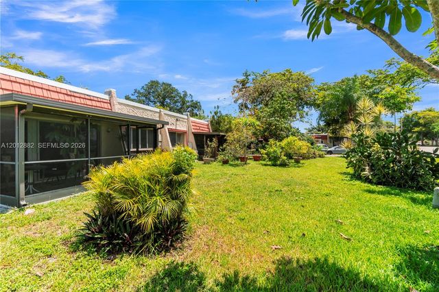 9820 NW 65th Court B13, Tamarac, FL 33321
