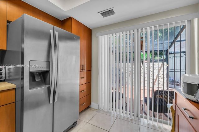9820 NW 65th Court B13, Tamarac, FL 33321