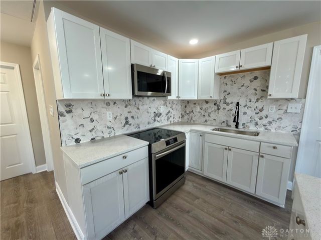 1615 Parkhill Drive, Dayton, OH 45406