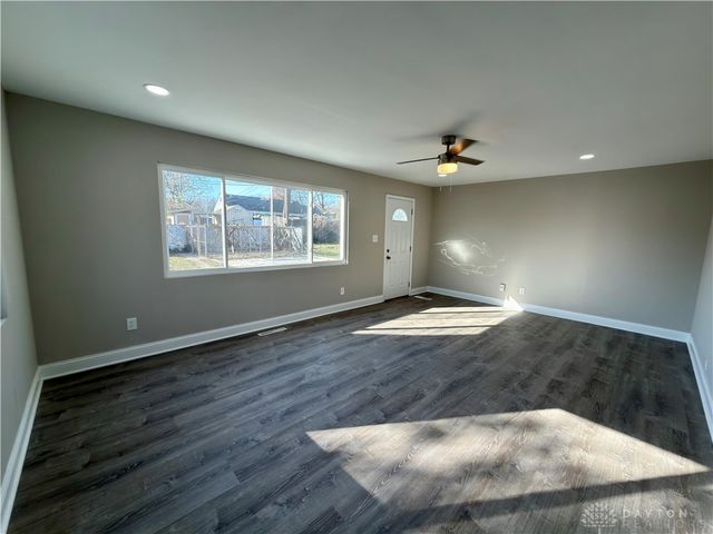 1615 Parkhill Drive, Dayton, OH 45406