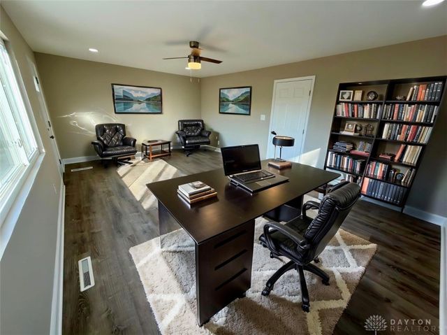 1615 Parkhill Drive, Dayton, OH 45406