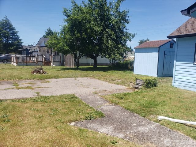845 SW 3rd. Avenue, Castle Rock, WA 98611