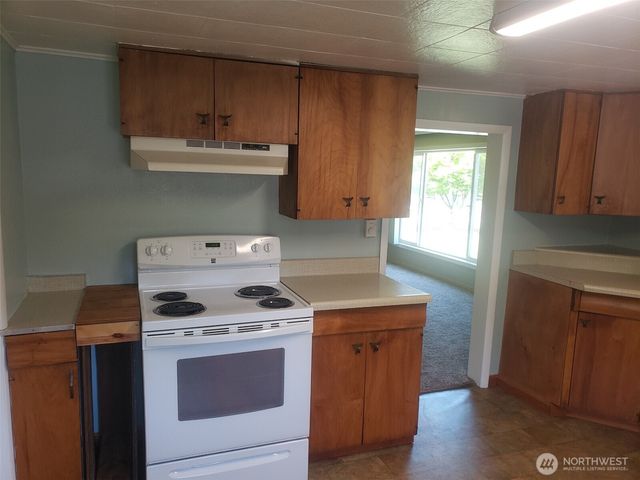 845 SW 3rd. Avenue, Castle Rock, WA 98611