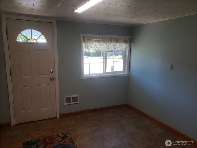 845 SW 3rd. Avenue, Castle Rock, WA 98611