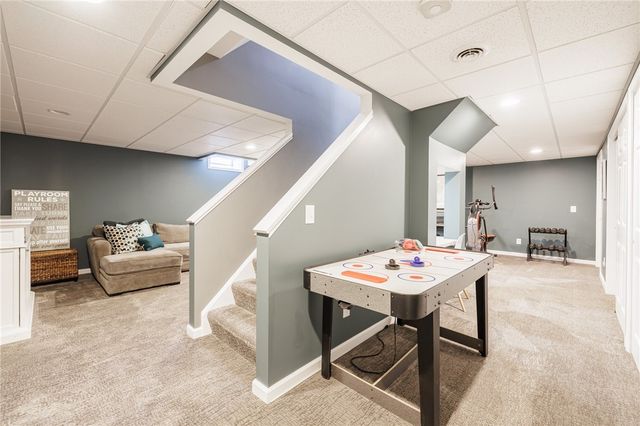7 Delancey Court, Pittsford, NY 14534